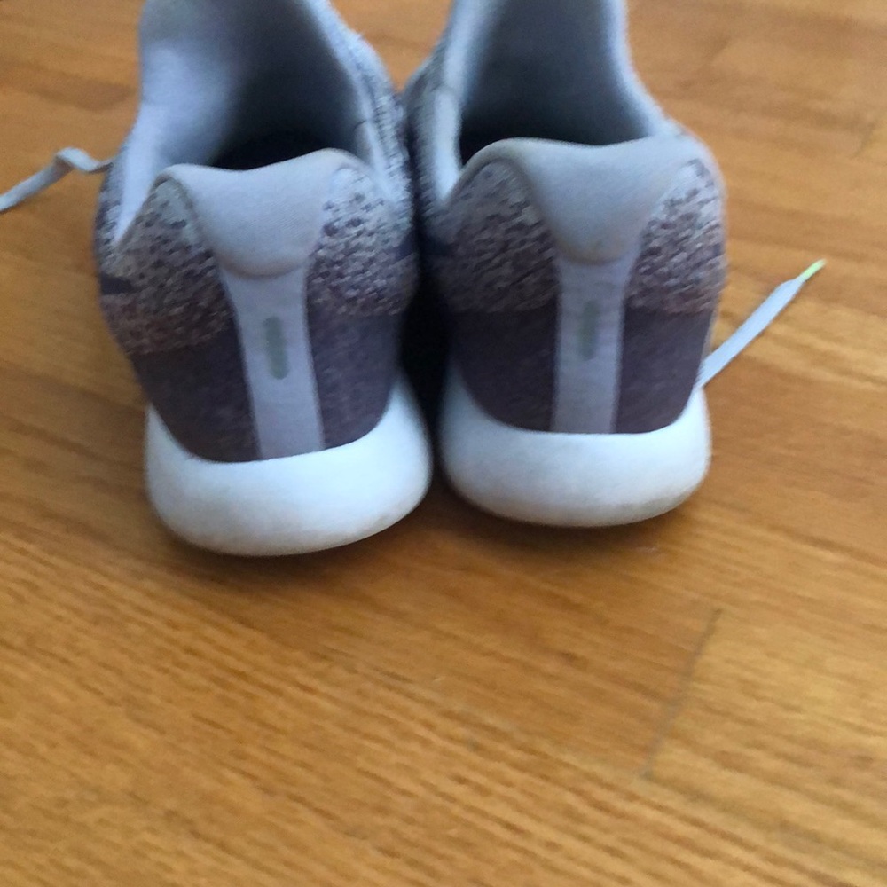 Purple Nikes - Picture 4 of 4